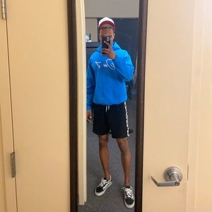 Meet your Posher, Nicholas